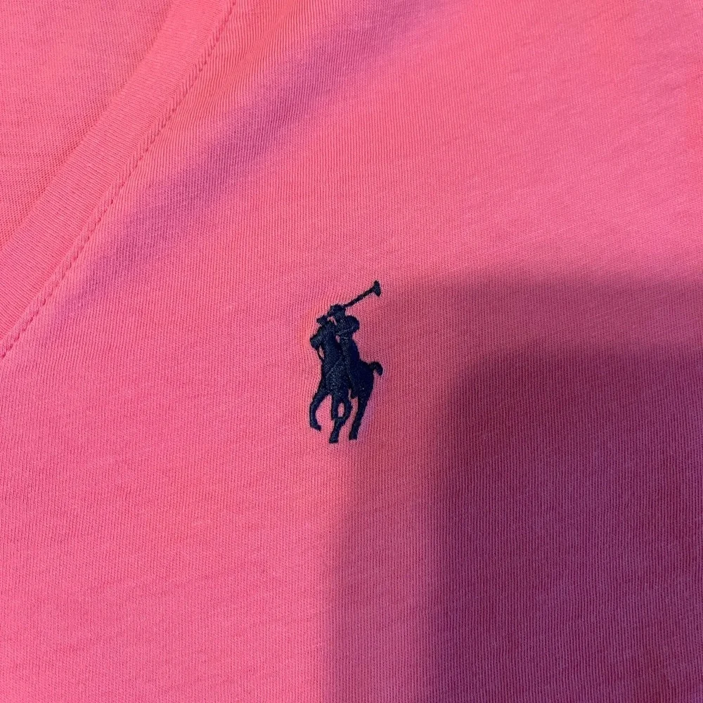 Polo by Ralph Lauren Pink V-Neck Short Sleeve Tee Size Medium - Picture 4 of 5